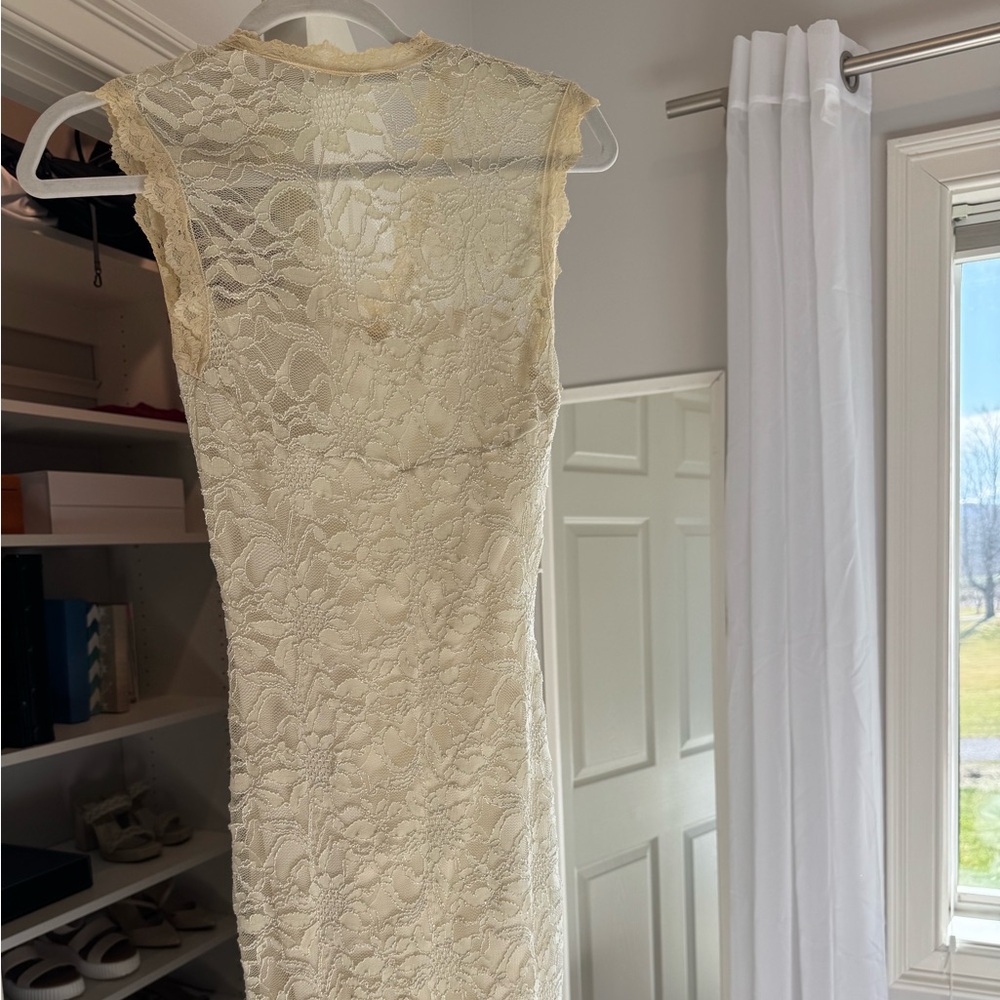Tobi Cream Lace Midi Dress - Picture 2 of 2
